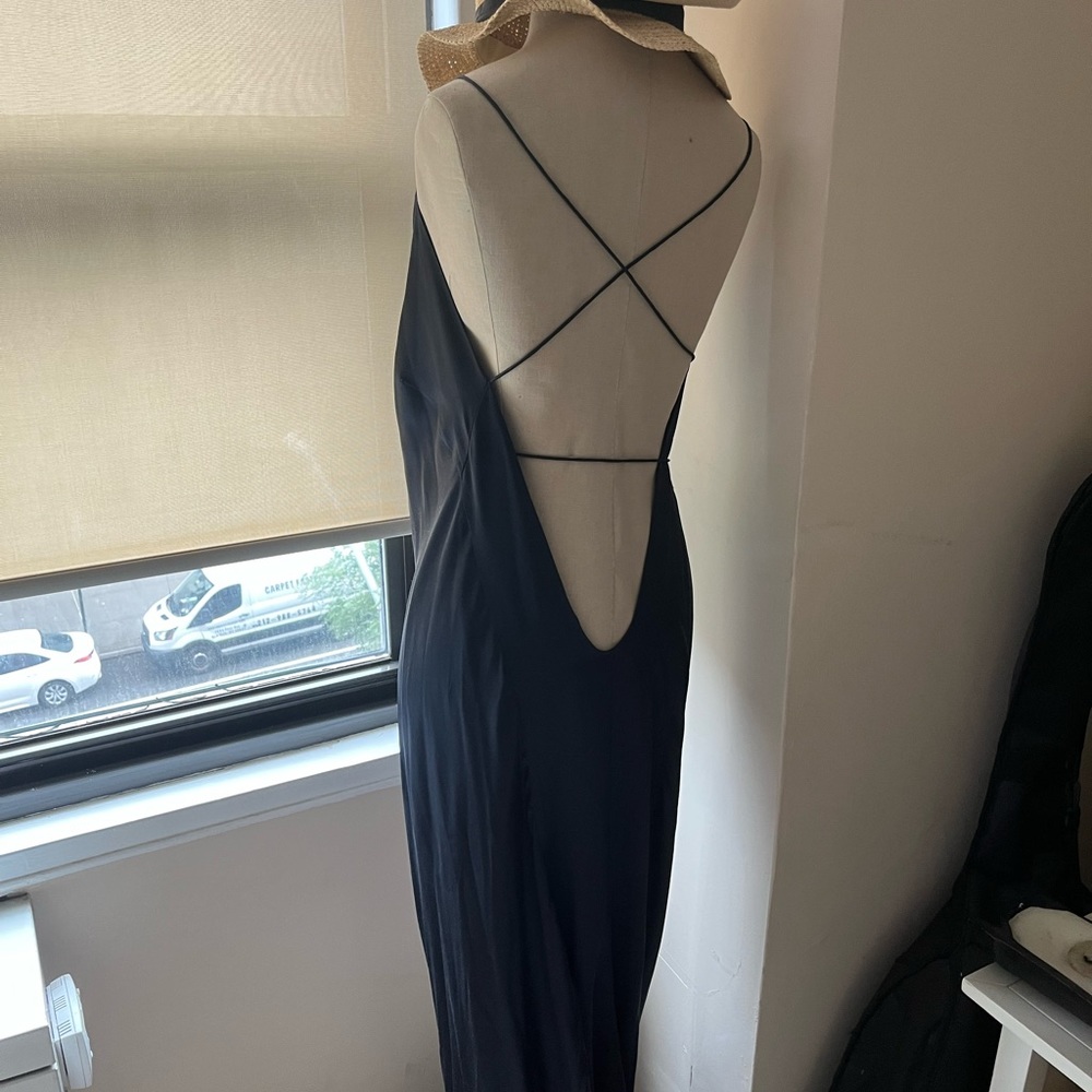 Size 2 strappy silk wrap gown - Picture 4 of 5